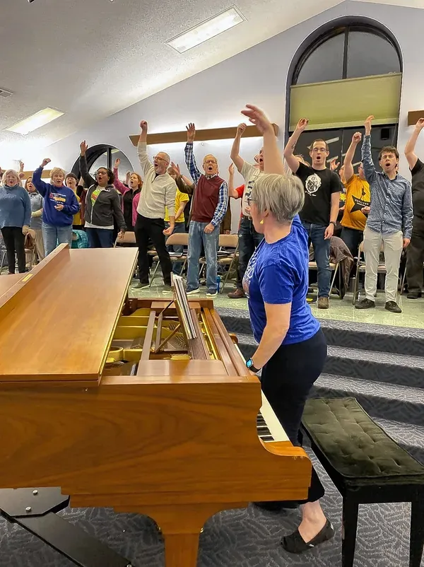 Image of the chorus singing